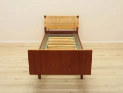 Lit en teck, design danois, années 1960, designer : Hans J. Wegner, fabricant : Get