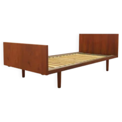Lit en teck, design danois, années 1960, designer : Hans J. Wegner, fabricant : Get