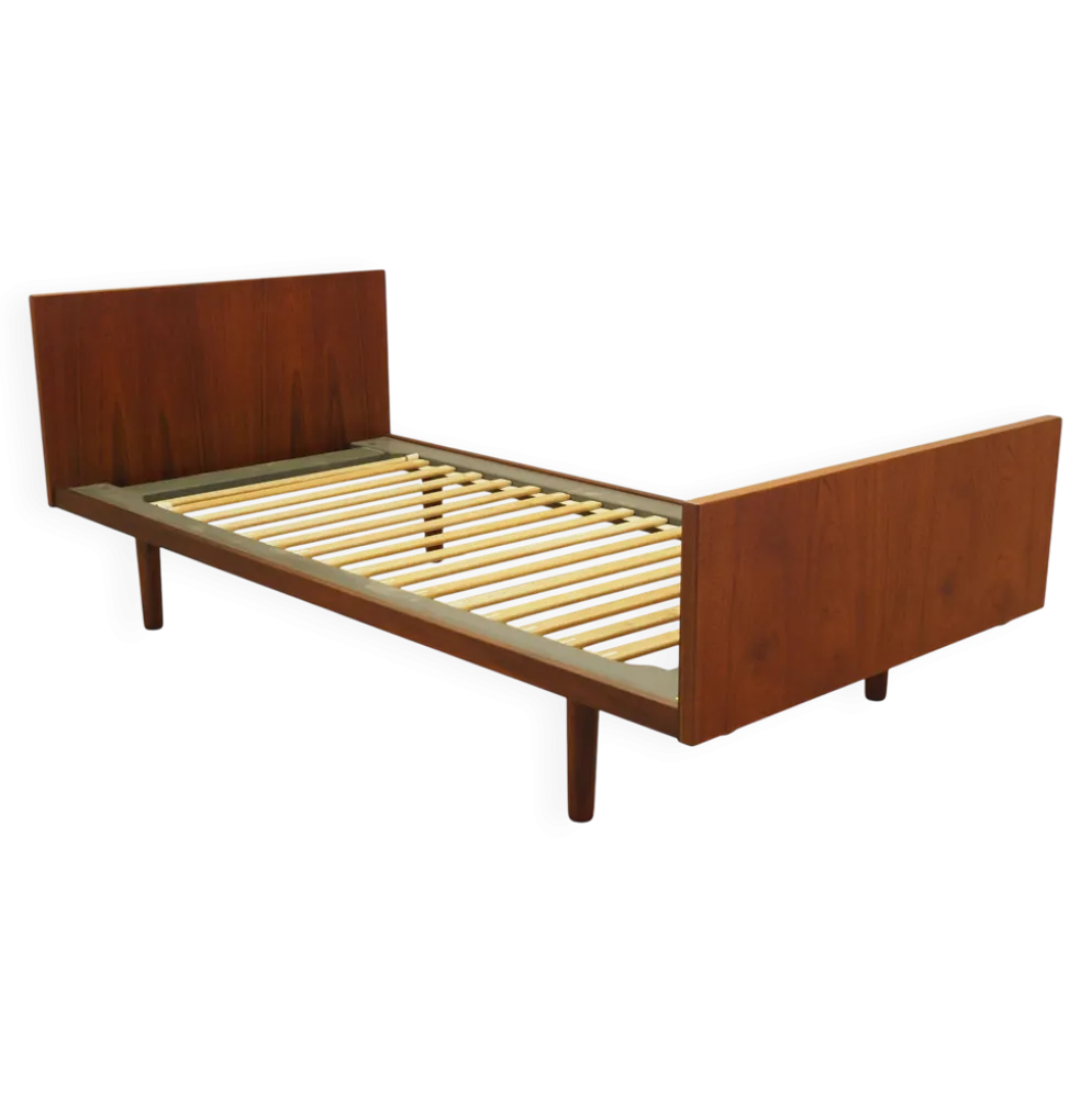 Lit en teck, design danois, années 1960, designer : Hans J. Wegner, fabricant : Get