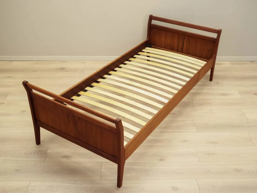 Lit en teck, design danois, années 1970, fabrication : Danemark