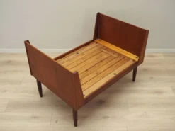 Lit en teck, design danois, années 1970, fabriqué au Danemark