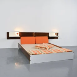 Lit et tête de lit par Pierre Guariche, circa 1968