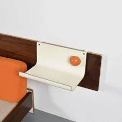Lit et tête de lit par Pierre Guariche, circa 1968