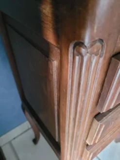 2 lit et une table de chevet vintage en merisier massif