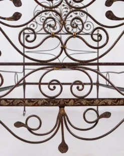 Lit génois à queue de paon en fer forgé peint, Italie, début XIXe siècle