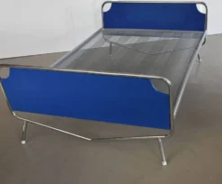 Lit moderniste du milieu du siècle par Wim Rietveld pour Auping