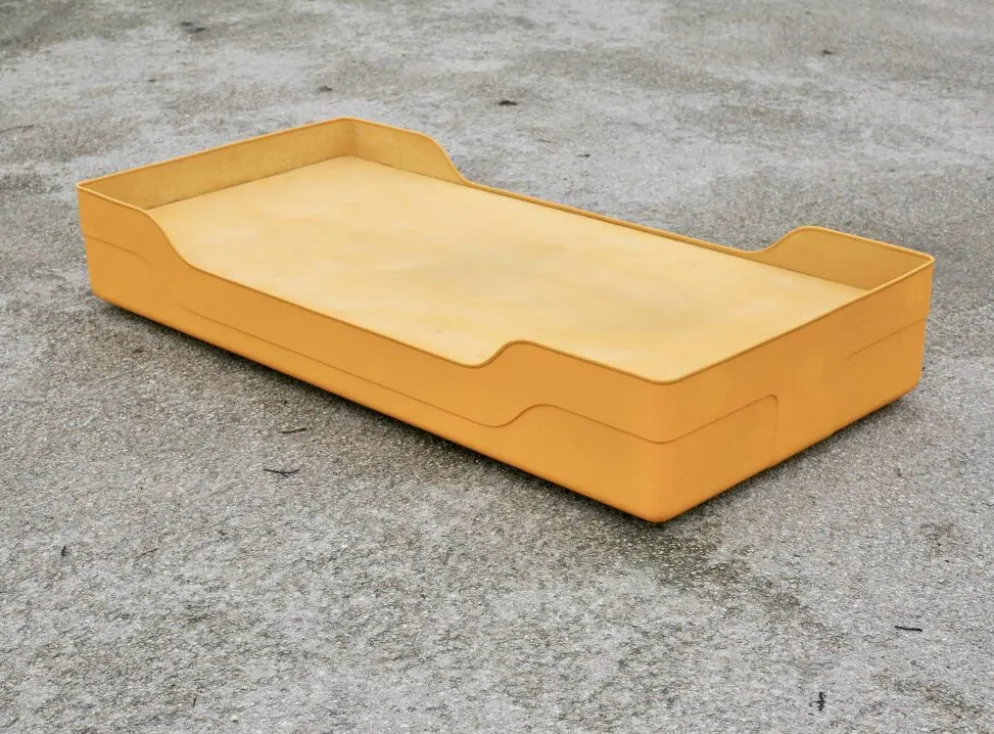 Lit Ozoo, Marc Berthier, fibre de verre, France, 1967