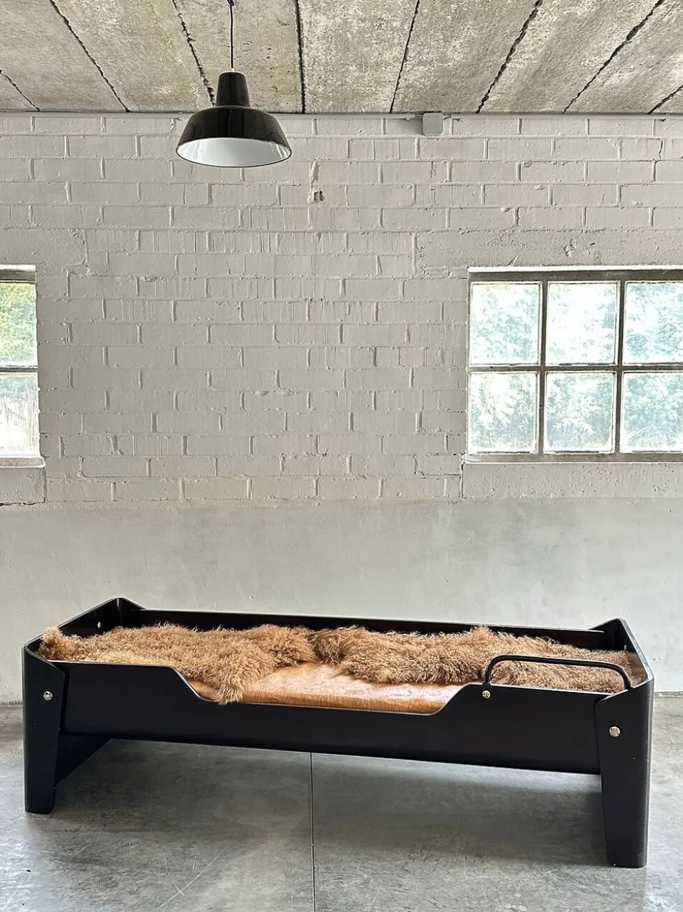 Lit par Jules Wabbes avec tissu Carine Boxy