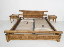 Lit 2 places en bambou et tables de nuit assorties