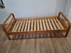 Lit simple en pin, Scandinavie