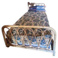 Lit une place vintage en rotin naturel – 90 × 190 cm – Années 70