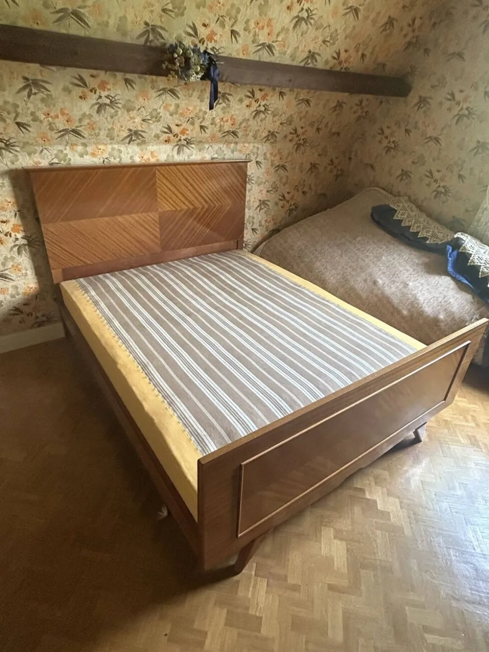 Lit vintage acajou