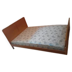 Lit vintage en bois 120 cm – années 50/60 – esprit moderniste