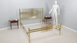 Lit vintage en laiton doré frigerio 1970s