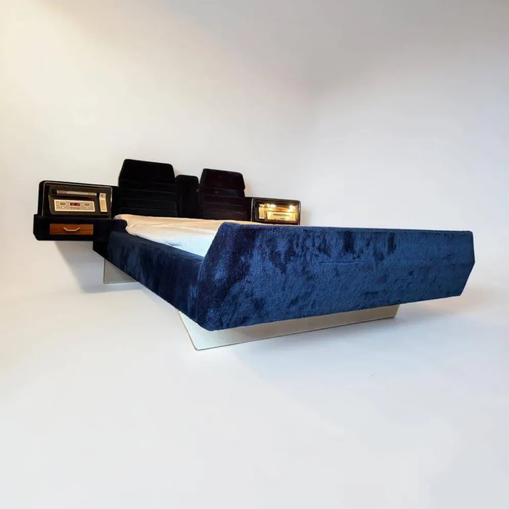 Lit vintage space age Luigi Massoni pour Poltrona