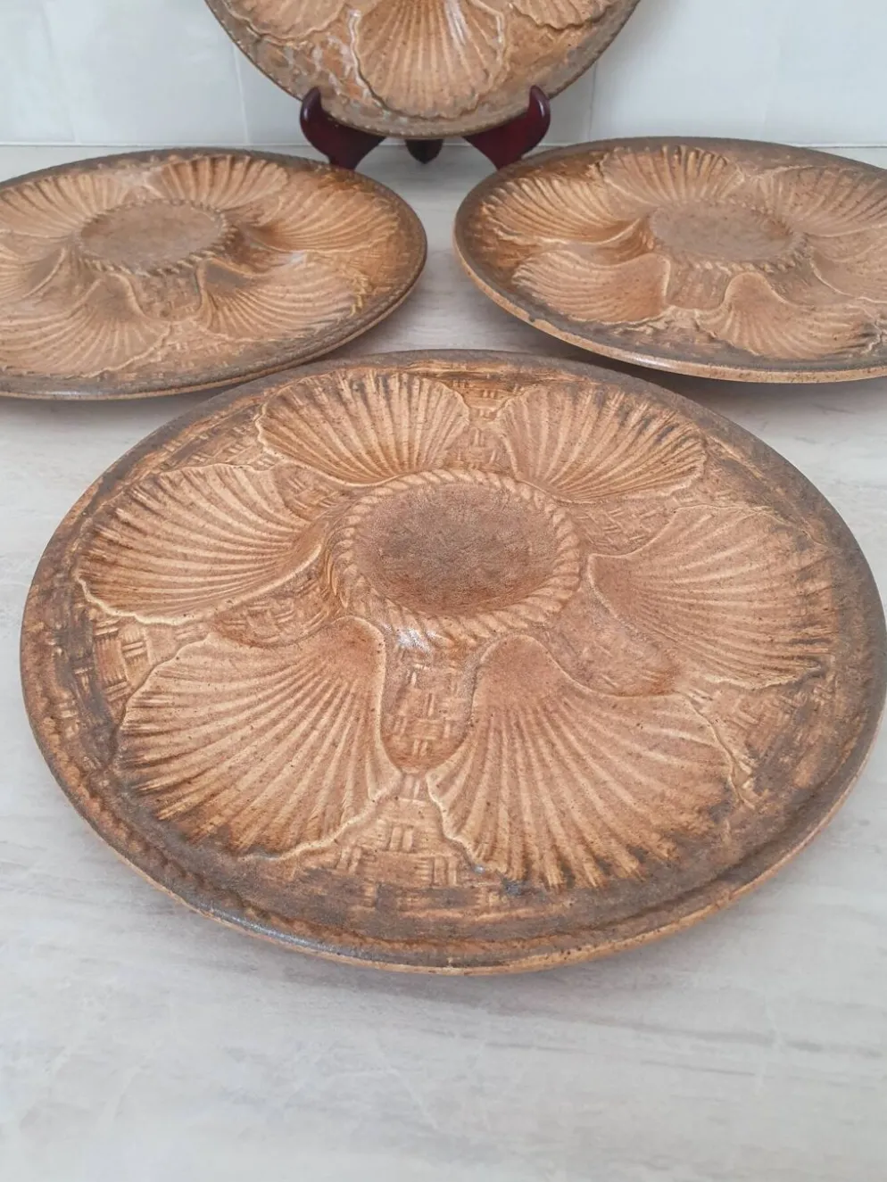Longchamp / Assiettes à huîtres, coquillages, belons, fruits de mer, c