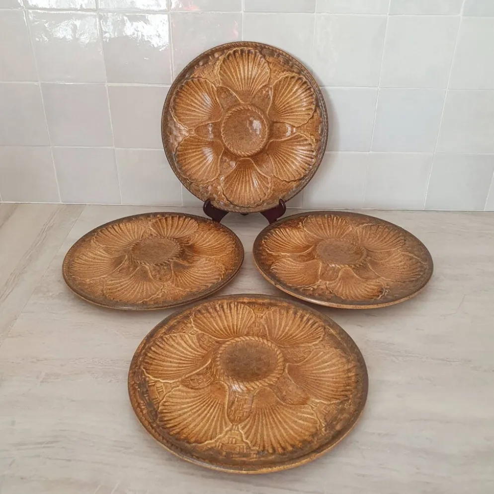 Longchamp / Assiettes à huîtres, coquillages, belons, fruits de mer, c