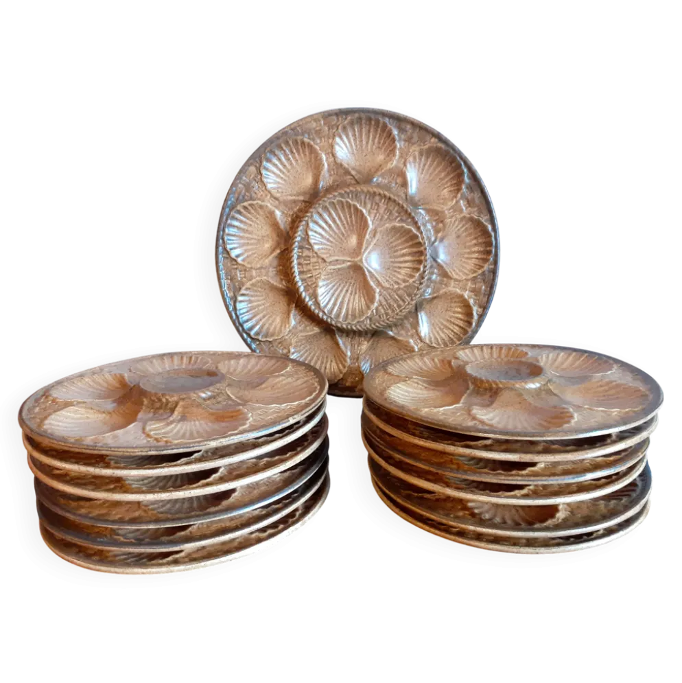LONGCHAMP / Service à huîtres complet 12 assiettes 24,5 cm et un plat de 33