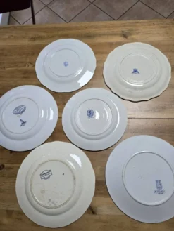Lot assiettes anciennes dépareillées ton bleu