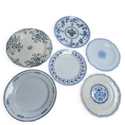Lot assiettes anciennes dépareillées ton bleu
