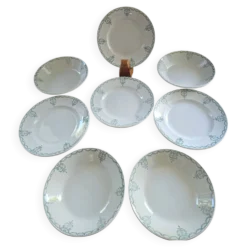 Lot 8 assiettes Moulin des Loups frise verte