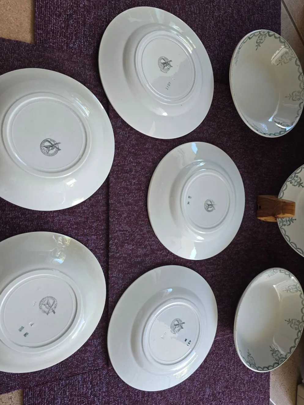 Lot 8 assiettes Moulin des Loups frise verte