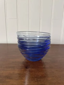 Lot 5 bols en verre bleu Bormioli Rocco