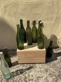 Lot 10 bouteilles anciennes en verre soufflé déco bistro bar vin limonade biere