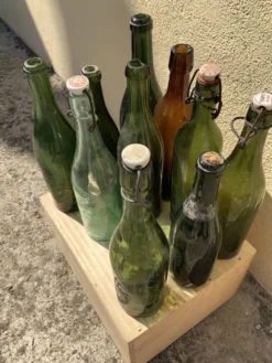 Lot 10 bouteilles anciennes en verre soufflé déco bistro bar vin limonade biere