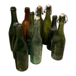 Lot 10 bouteilles anciennes en verre soufflé déco bistro bar vin limonade biere