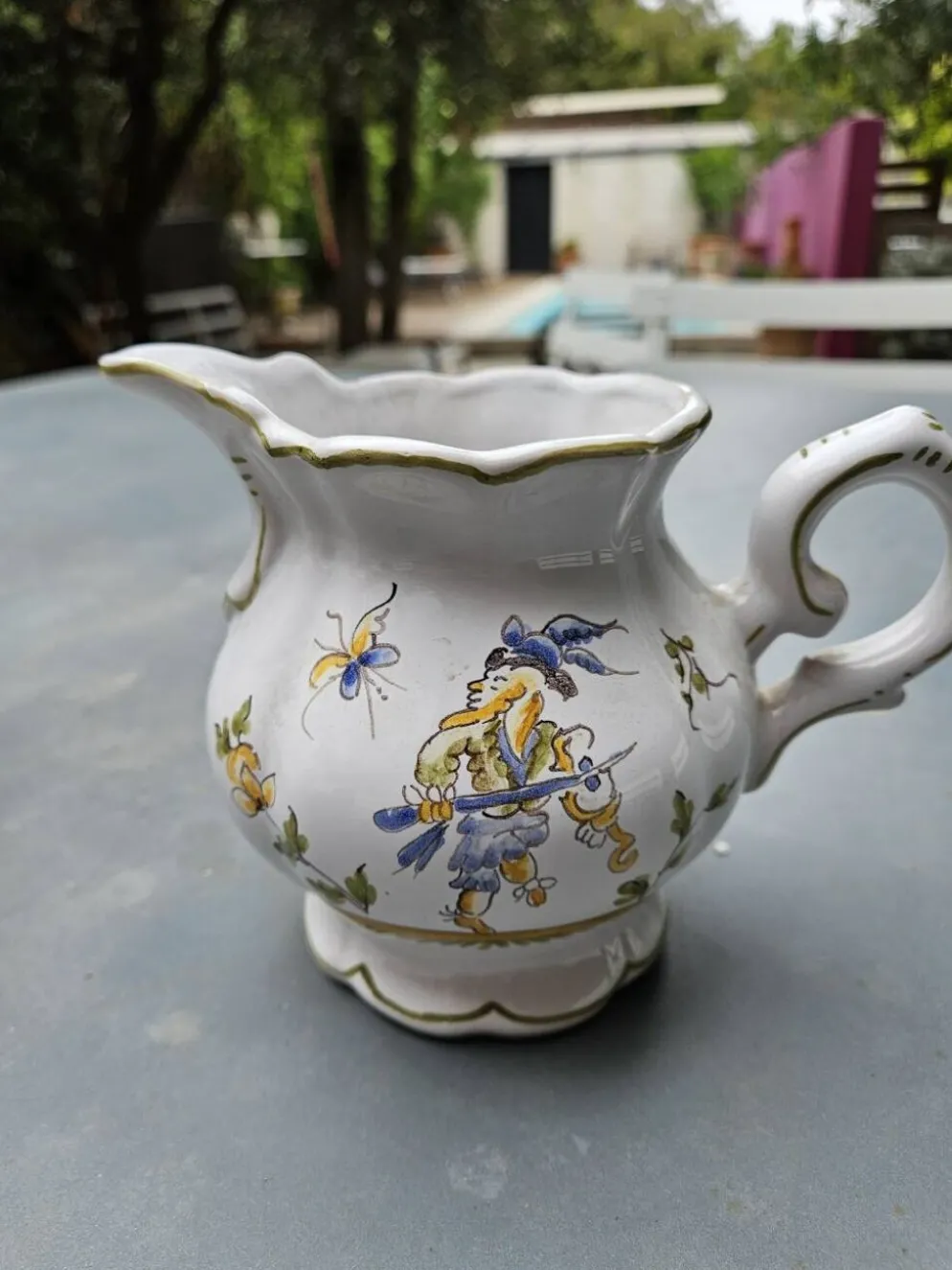 lot carafe, théière, pot à lait Moustiers fait main