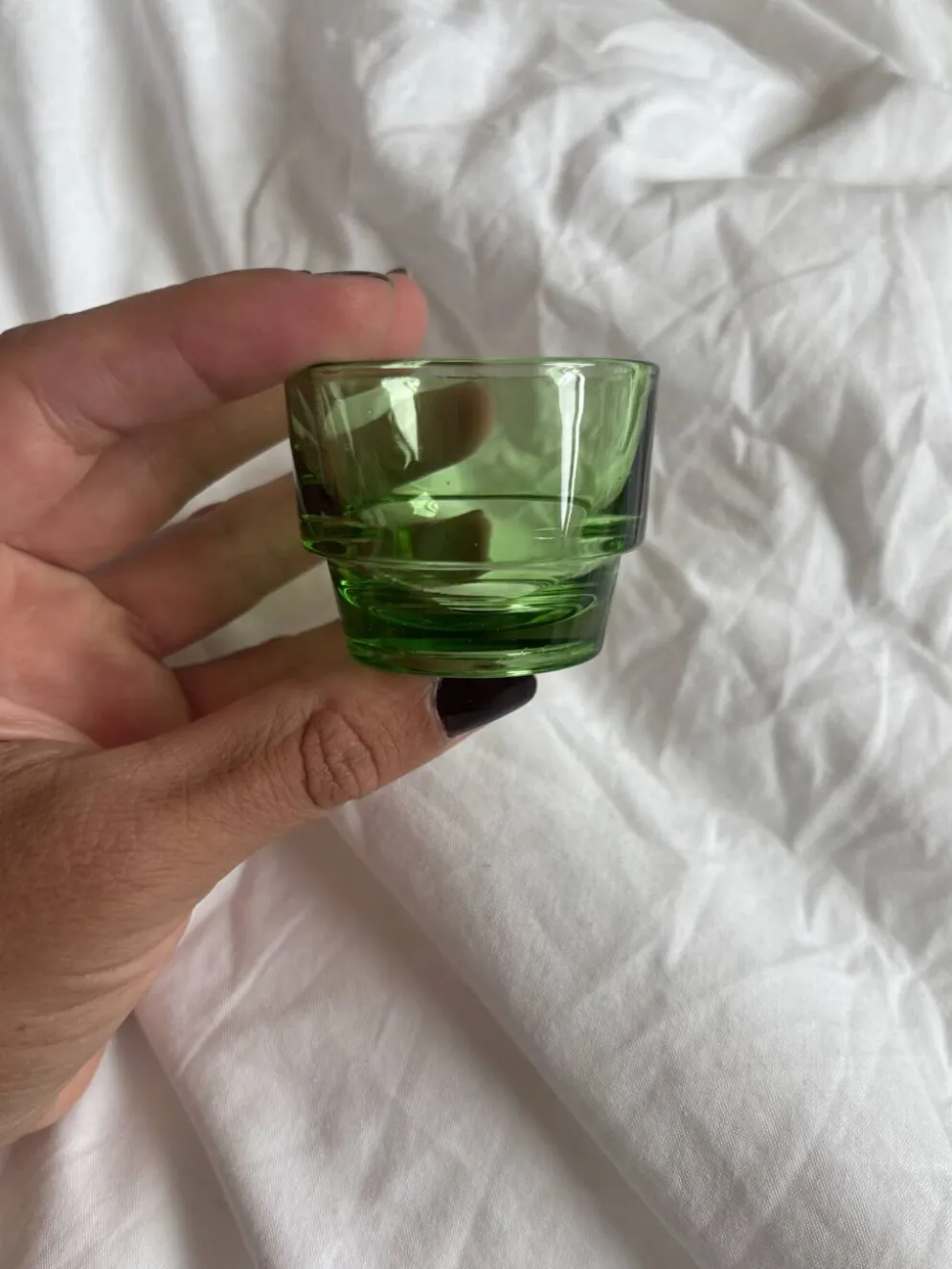 Lot 6 coquetiers lever vintage en verre vert design années 70
