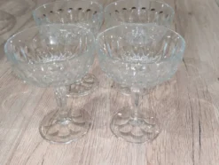 Lot 4 Coupes a Champagne Cristal Vintage Taille Diamant Service Retro