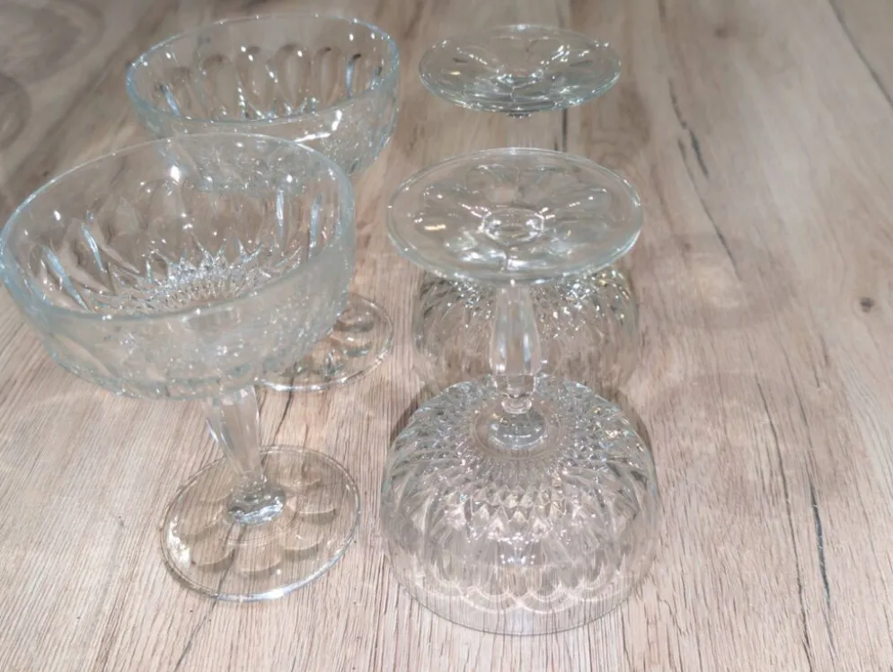 Lot 4 Coupes a Champagne Cristal Vintage Taille Diamant Service Retro
