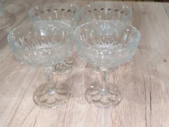 Lot 4 Coupes a Champagne Cristal Vintage Taille Diamant Service Retro
