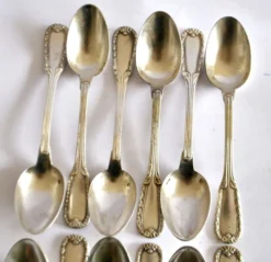 Lot 12 cuillères à café en métal argenté classique 1900 Orfèvre BOULENGER