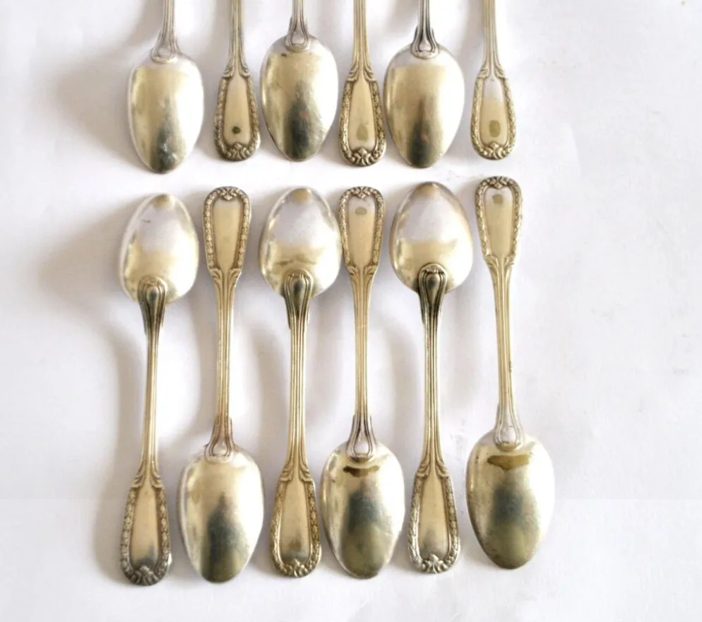 Lot 12 cuillères à café en métal argenté classique 1900 Orfèvre BOULENGER