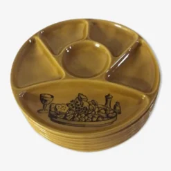 Lot d'assiettes à coquillages