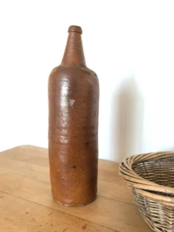 Lot de 5 anciennes bouteilles en grès émaillé