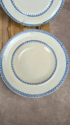 Lot de 4 assiettes anglaises anciennes – modèle Etruscan Border