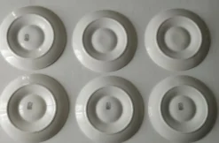 Lot de 6 assiettes à artichauts en faïence blanche de Gien