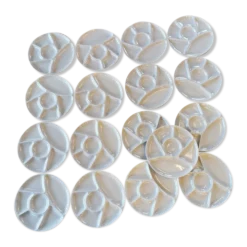 Lot de 17 assiettes compartimentées anciennes Gien