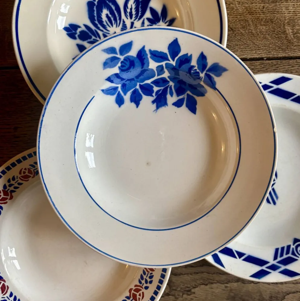 lot de 8 assiettes creuses anciennes dépareillées (L5)