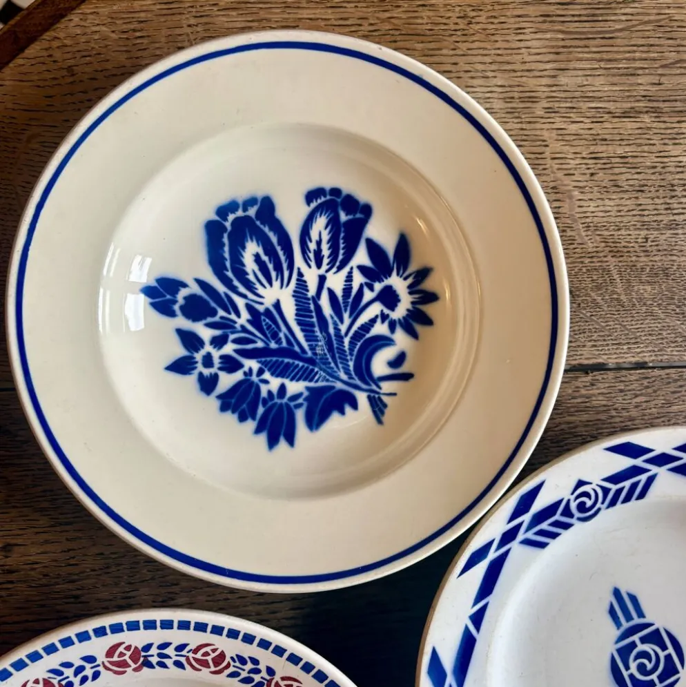 lot de 8 assiettes creuses anciennes dépareillées (L5)