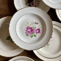 Lot de 10 assiettes creuses anciennes dépareillées