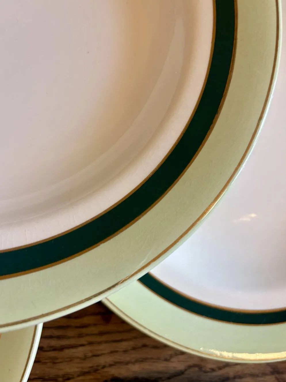 Lot de 7 assiettes creuses anciennes Salins - texas vert -