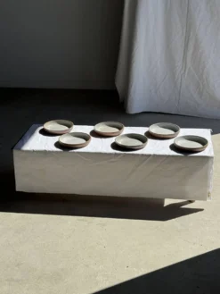 Lot de 6 assiettes creuses artisanales en céramique émaillée beige D19,5 H4