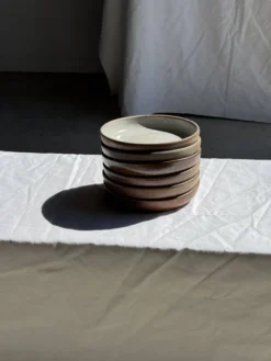 Lot de 6 assiettes creuses artisanales en céramique émaillée beige D19,5 H4