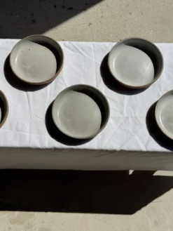 Lot de 6 assiettes creuses artisanales en céramique émaillée beige D19,5 H4