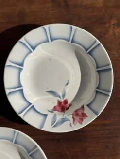Lot de 3 assiettes creuses Digoin Sarreguemines bleues et fleurs roses D23
